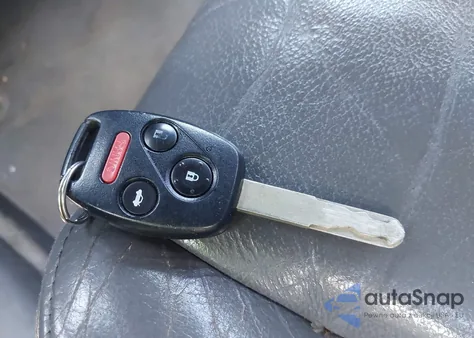 2006 Honda Accord 3.0 Ex from USA, damaged, VIN 1HGCM66596A008500